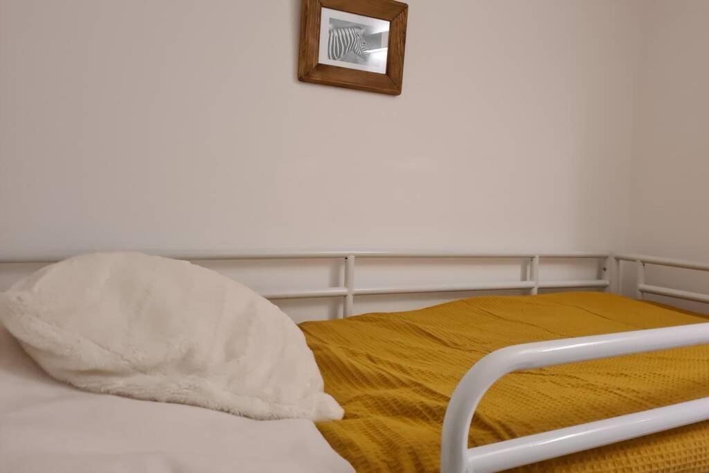 Le Lodge, T2 Classe 3 Etoiles Avec Jardin, Parking, Piscine & Mer A 2 Pas Menton Exteriör bild